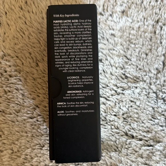 Sunday Riley Good Genes Lactic Acid Treatment - Gold and White Packaging - Picture 4 of 5